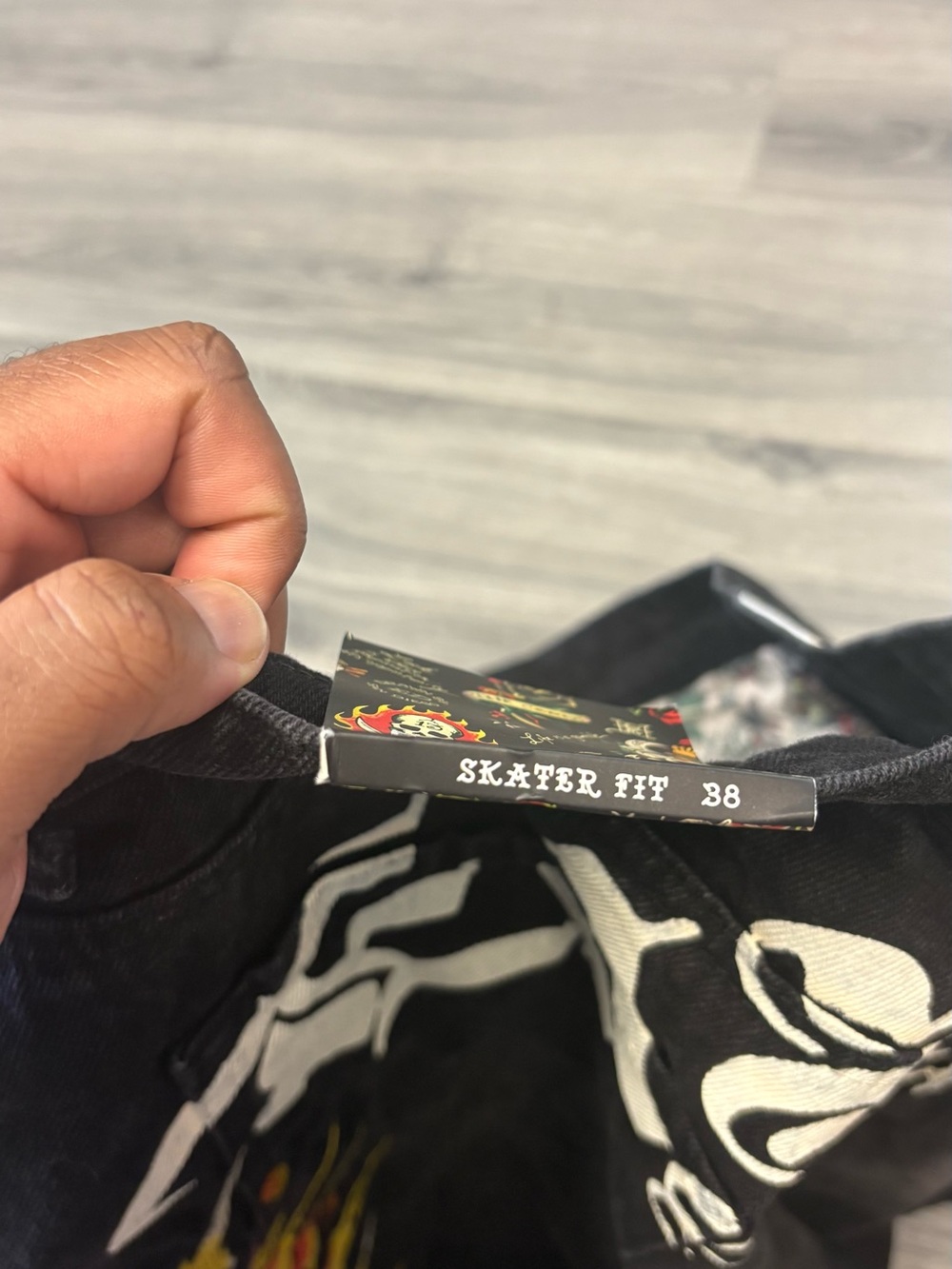 Ed Hardy Black Denim Shorts with White Script and Multicolor Skull - Picture 4 of 7